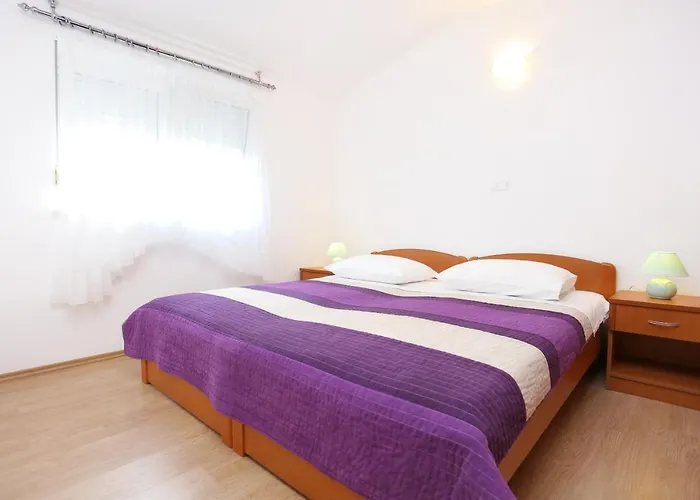 Appartement By The Sea Arbanija, Ciovo - 10347