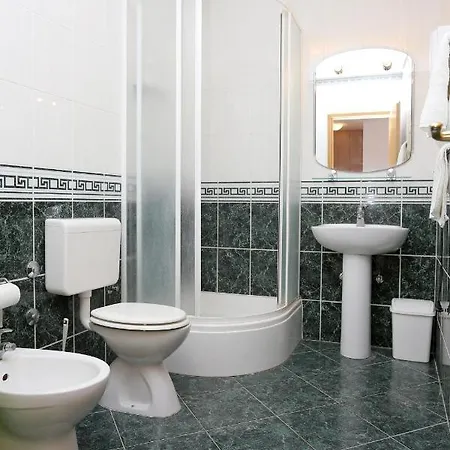 Apartment Apartments By The Sea Arbanija, Ciovo - 10347 *