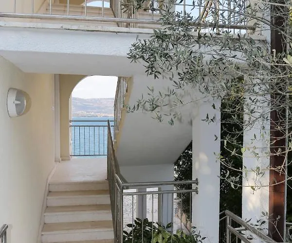 Apartments By The Sea Arbanija, Ciovo - 10347 * Trogir