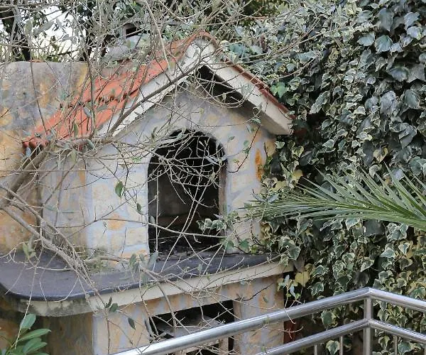 Apartments By The Sea Arbanija, Ciovo - 10347 Trogir