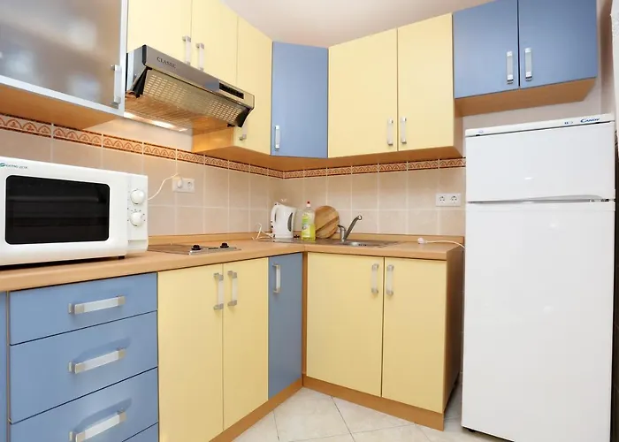 Apartments By The Sea Arbanija, Ciovo - 10347 Apartment *