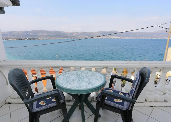 Apartments By The Sea Arbanija, Ciovo - 10347