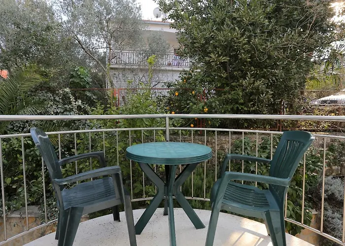 Apartments By The Sea Arbanija, Ciovo - 10347 * Trogir