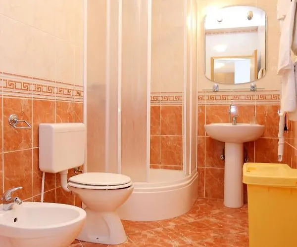 Apartments By The Sea Arbanija, Ciovo - 10347 *