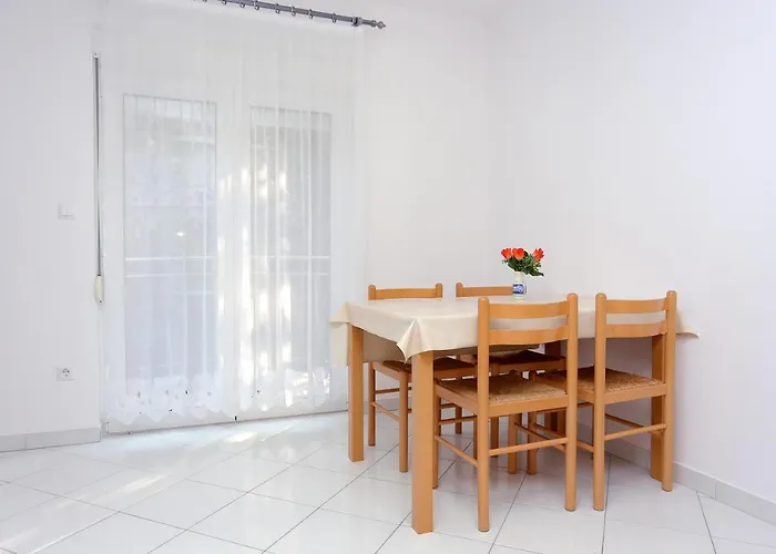 Apartments By The Sea Arbanija, Ciovo - 10347 *