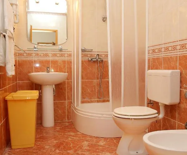 Apartments By The Sea Arbanija, Ciovo - 10347